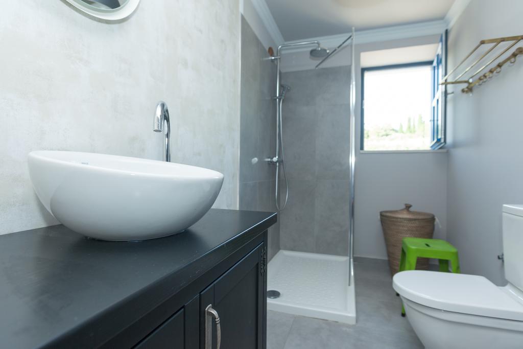 Villa Amarina โตรกีร์ ภายนอก รูปภาพ