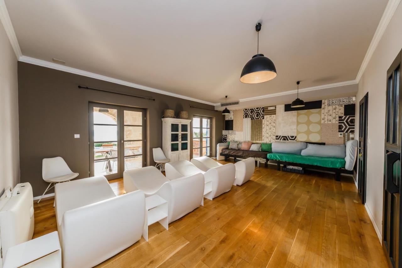 Villa Amarina โตรกีร์ ภายนอก รูปภาพ