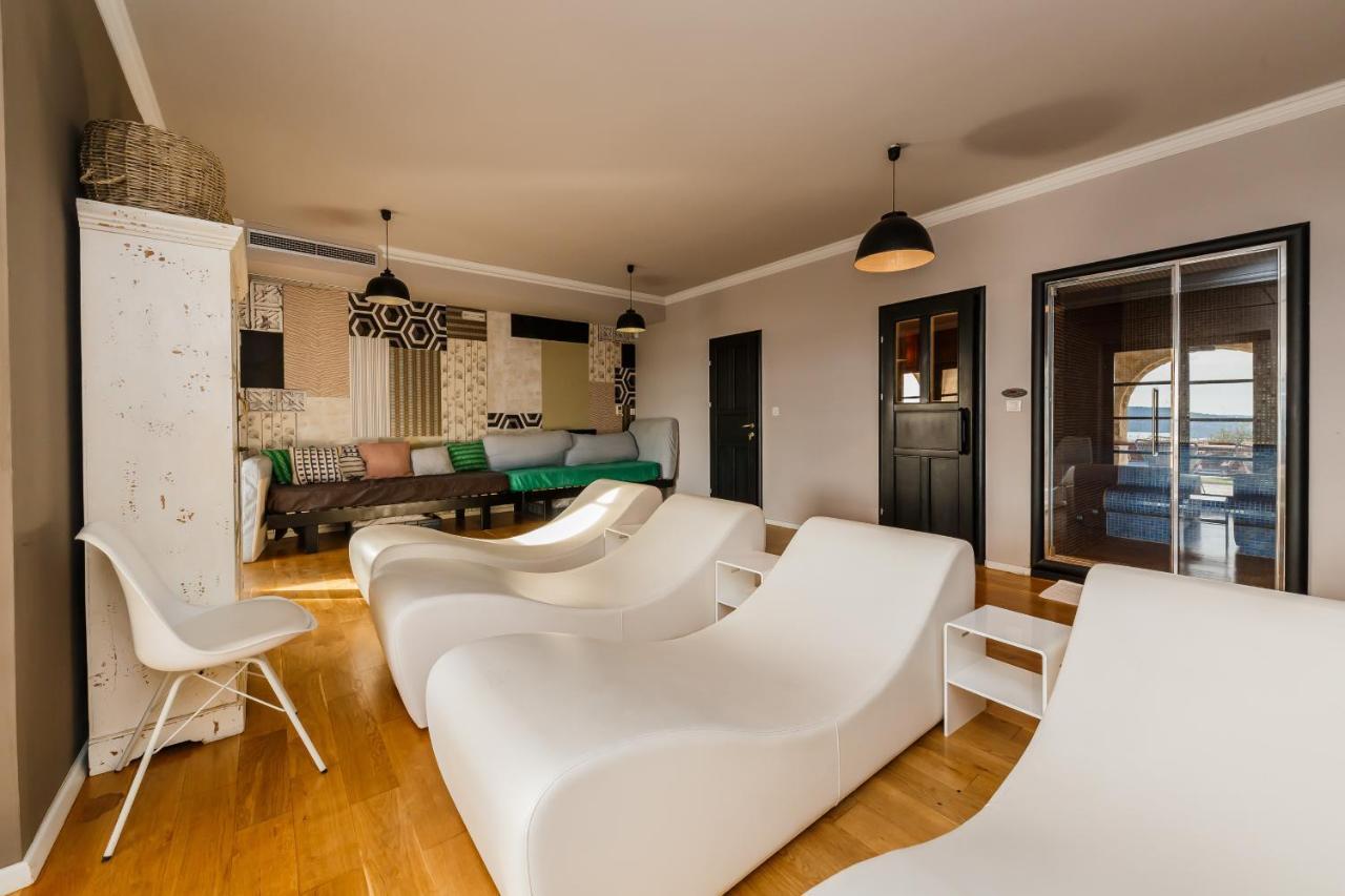 Villa Amarina โตรกีร์ ภายนอก รูปภาพ